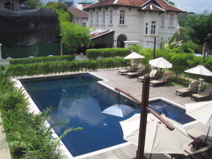 Laos - Vientiane Pool